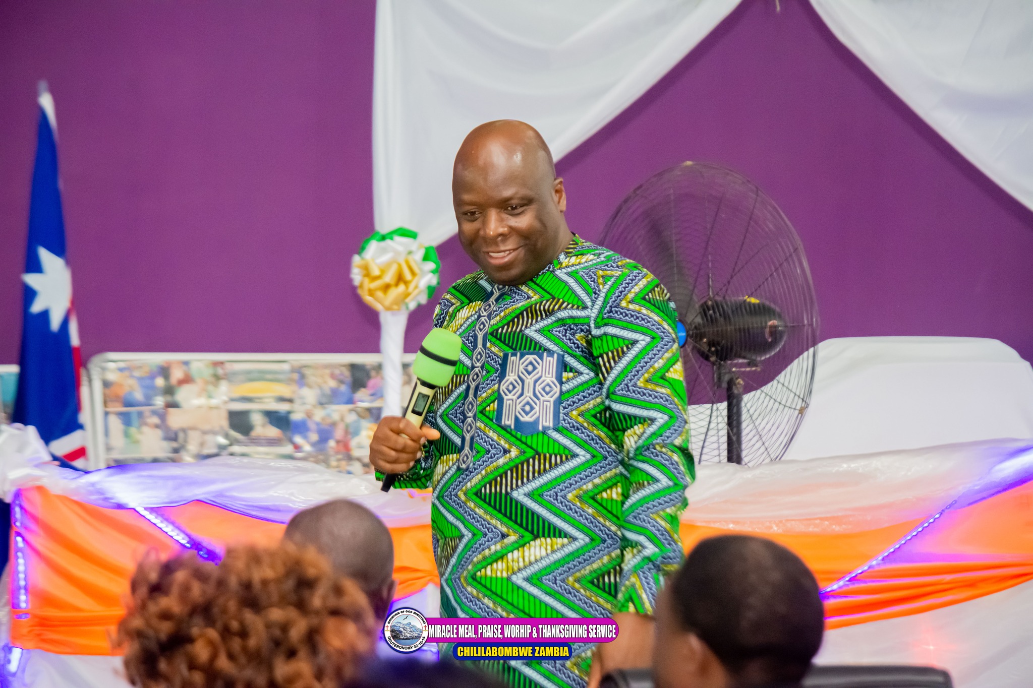 What is in the prayer altar?